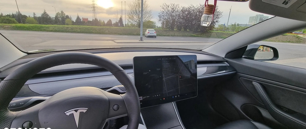 Tesla Model 3 cena 90000 przebieg: 83400, rok produkcji 2019 z Łódź małe 667